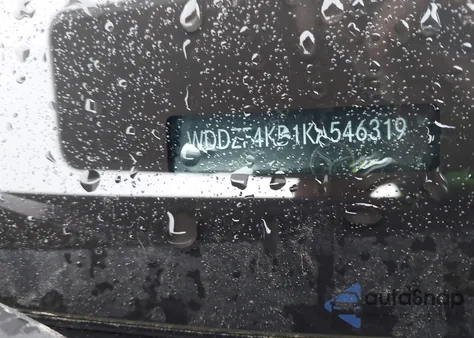 2019 Mercedes-Benz E 300 4Matic из США, поврежденный, VIN WDDZF4KB1KA546319